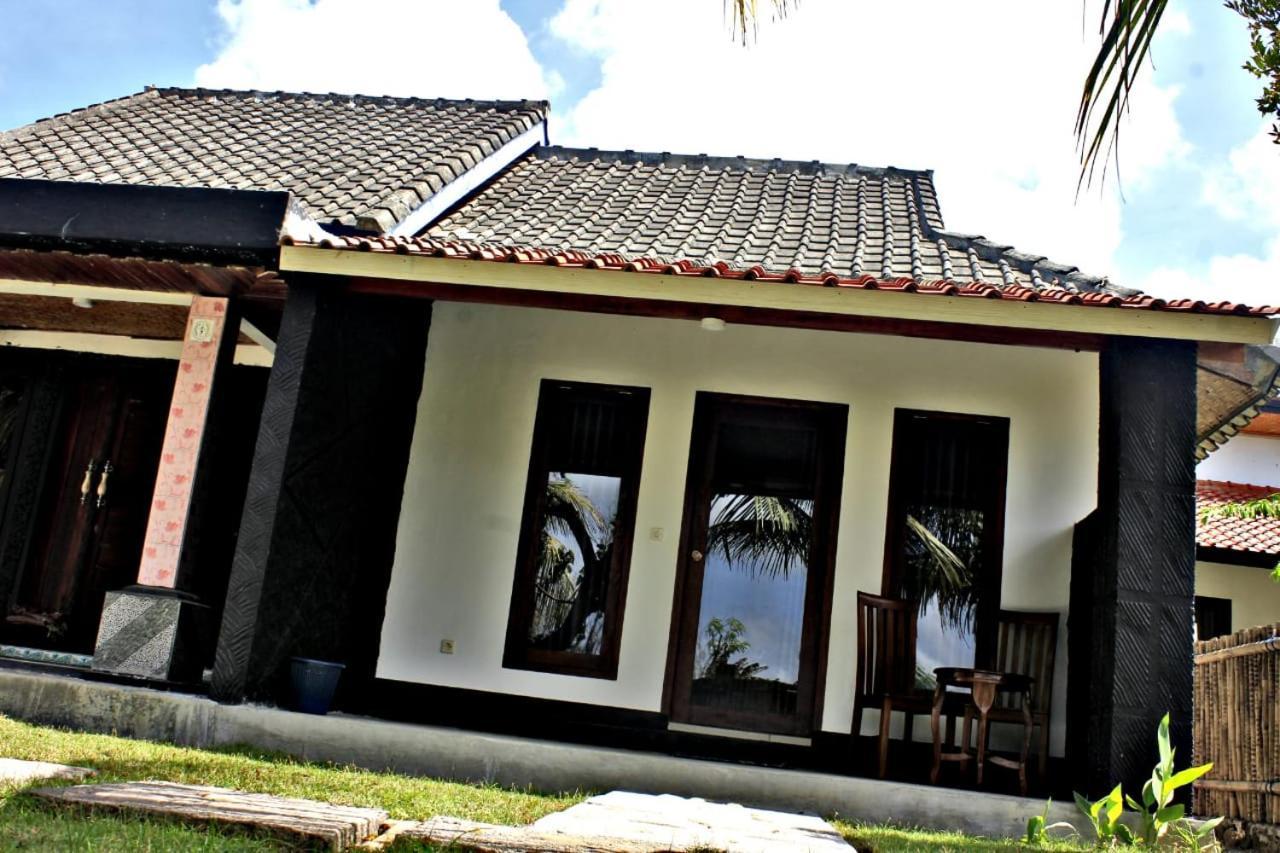 Barrel Homestay Areguling Kuta  Habitación foto